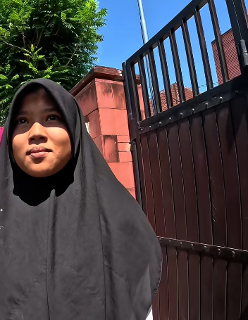 Let's Help Indah a Selfless Orphan Girl and Her Friends Finish School