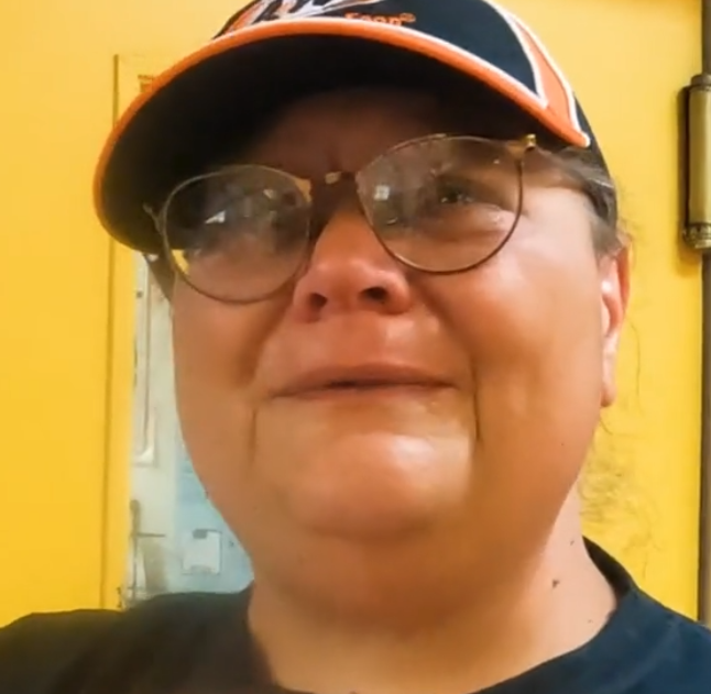 Help Kim the Kind Cashier Who Knows What It's Like to Be Hungry