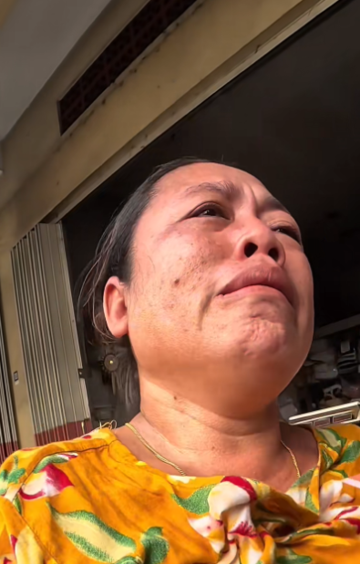 Help Iluh Get Off the Laundry Floor and Start Her Own Shop